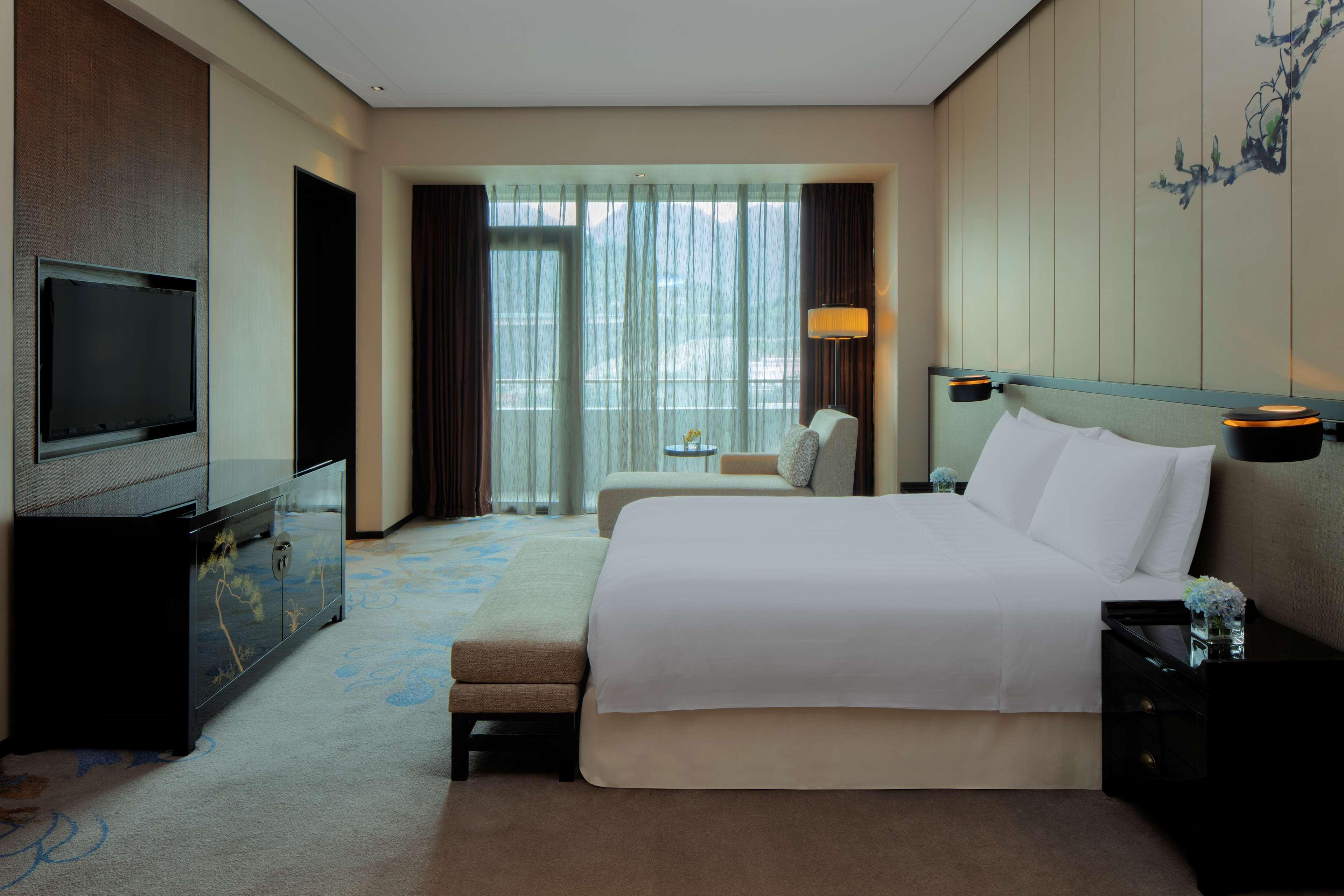 Chongqing Ronghui Grand Hotel Экстерьер фото