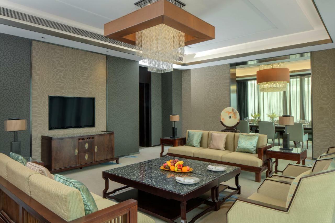 Chongqing Ronghui Grand Hotel Экстерьер фото