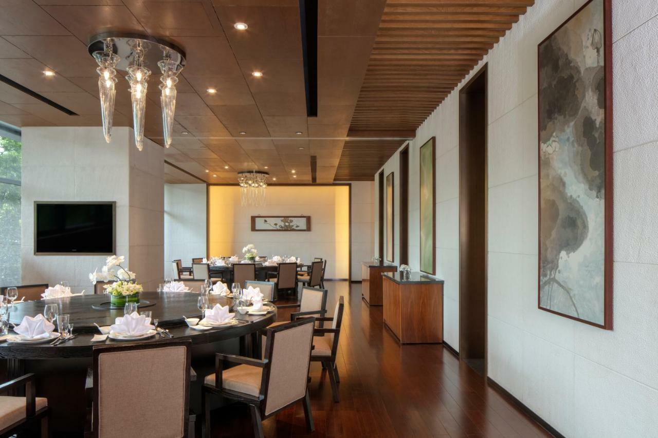 Chongqing Ronghui Grand Hotel Экстерьер фото
